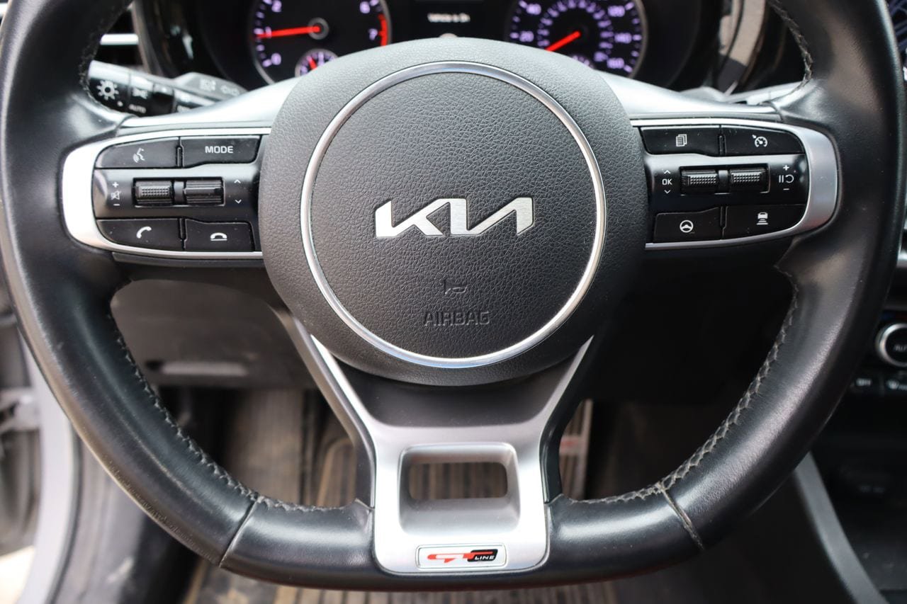 Used 2022 Kia K5 GT-Line w/ GT-Line FWD Premium Package image 11
