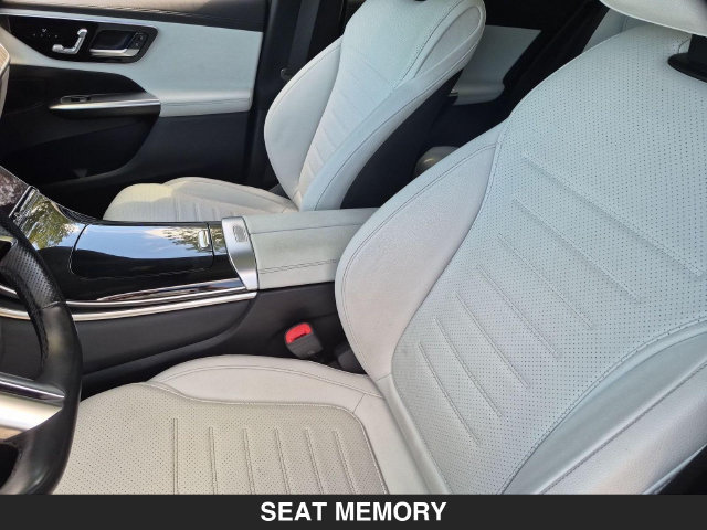 Used 2023 Mercedes-Benz GLC 300 4MATIC image 13
