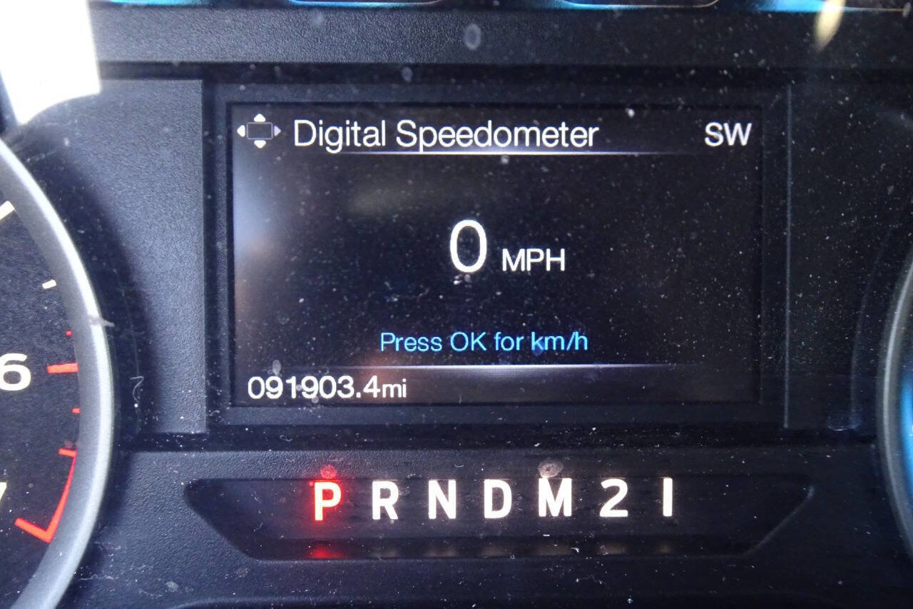 Used 2016 Ford F150 XLT w/ Equipment Group 302A Luxury AWD/4WD image 24