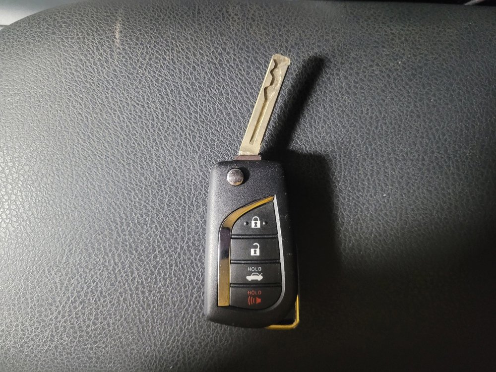 Used 2022 Toyota Camry SE image 32