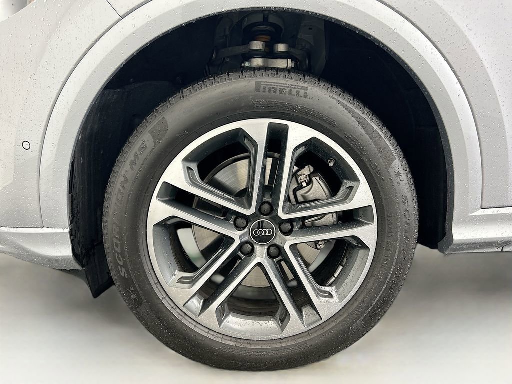 Certified 2025 Audi Q5 Premium Plus w/ Premium Plus image 30