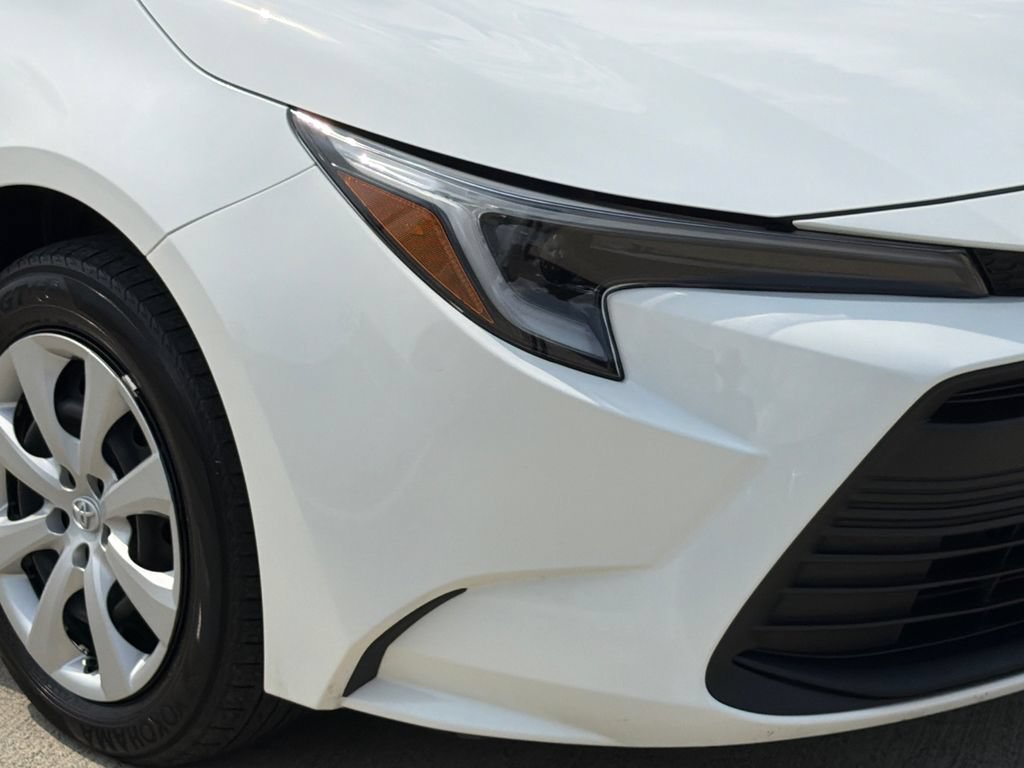 Used 2024 Toyota Corolla LE FWD image 8