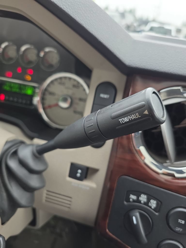 Used 2008 Ford F450 Lariat AWD/4WD image 27