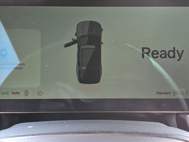 Used 2025 Rivian R1S Adventure Dual AWD/4WD image 11