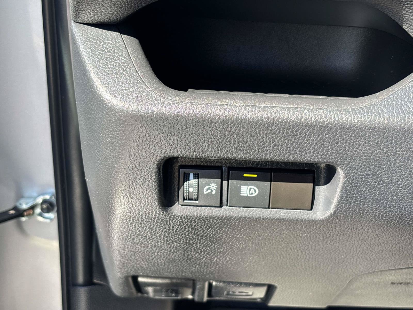 Certified 2023 Toyota RAV4 LE AWD/4WD image 24