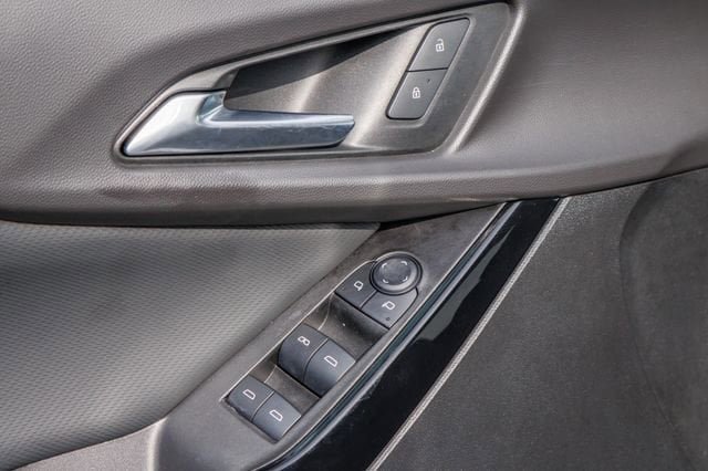 Used 2025 Chevrolet Equinox LT AWD/4WD image 16
