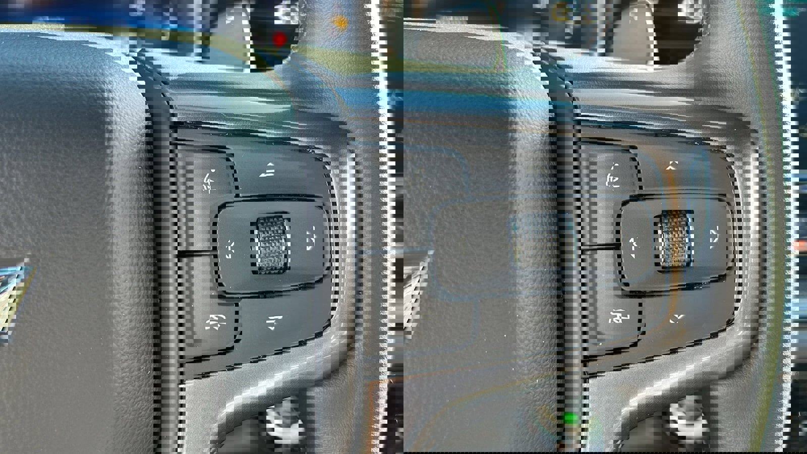 Used 2024 Chevrolet Silverado 1500 ZR2 w/ Technology Package image 21