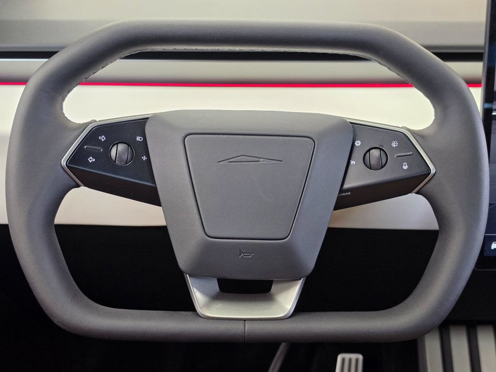 Used 2024 Tesla Cybertruck AWD Crew Cab image 32