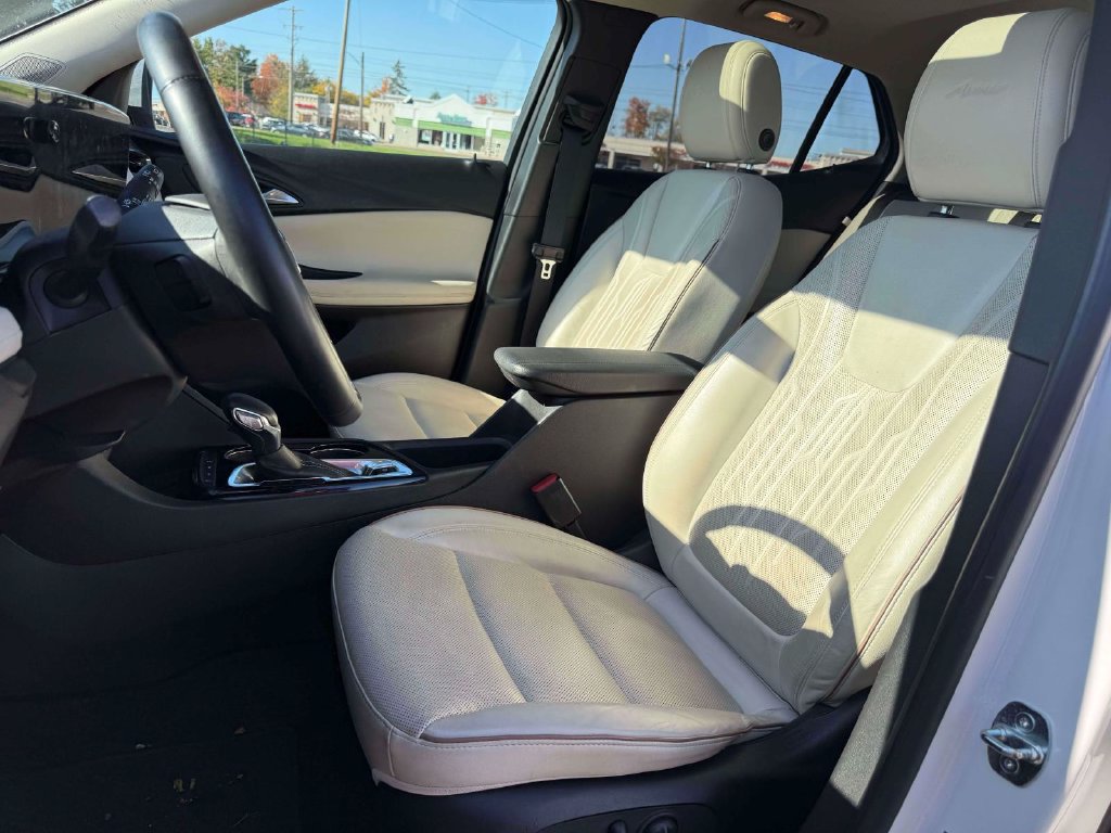 Used 2024 Buick Encore GX Avenir w/ Avenir Convenience Package AWD/4WD image 15