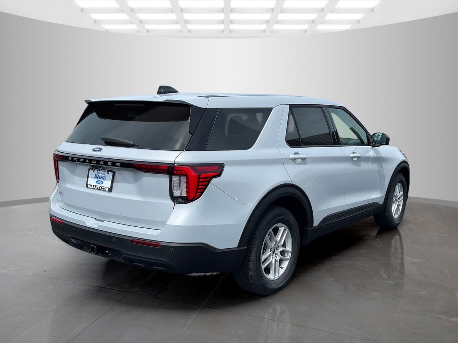 New 2026 Ford Explorer Active image 4