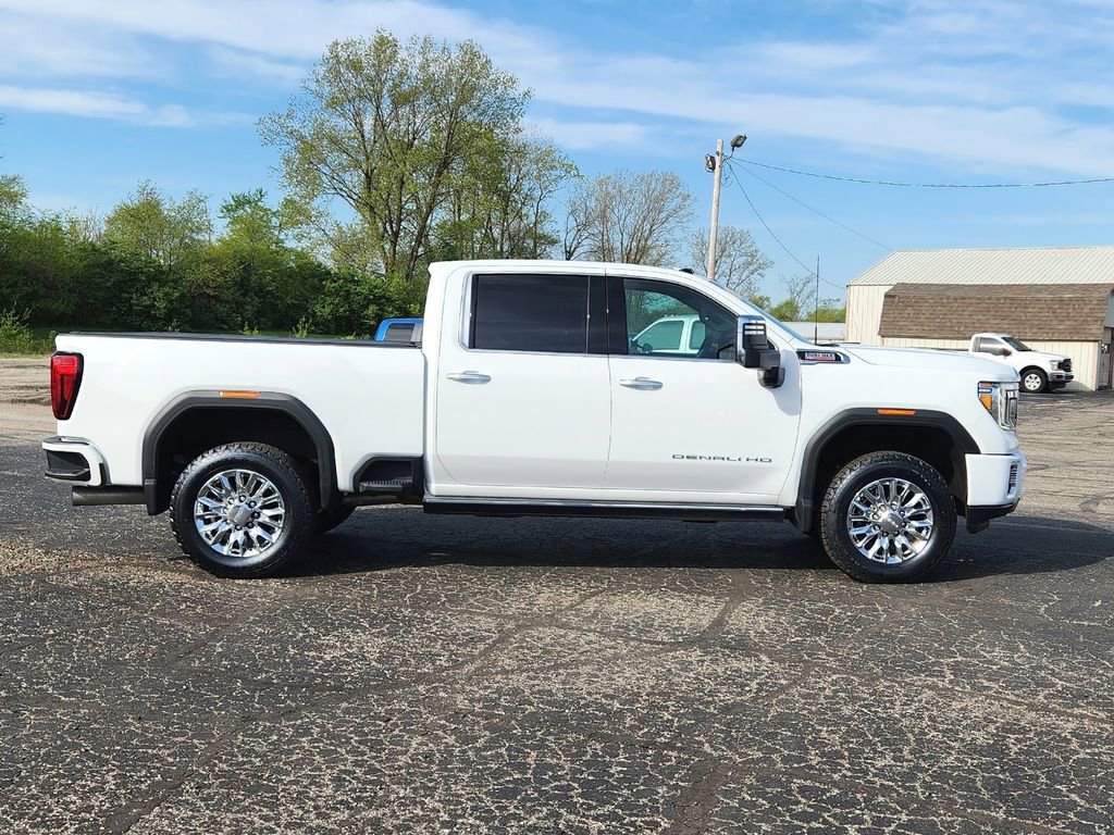 Used 2023 GMC Sierra 2500 Denali w/ Denali Ultimate Package AWD/4WD image 3