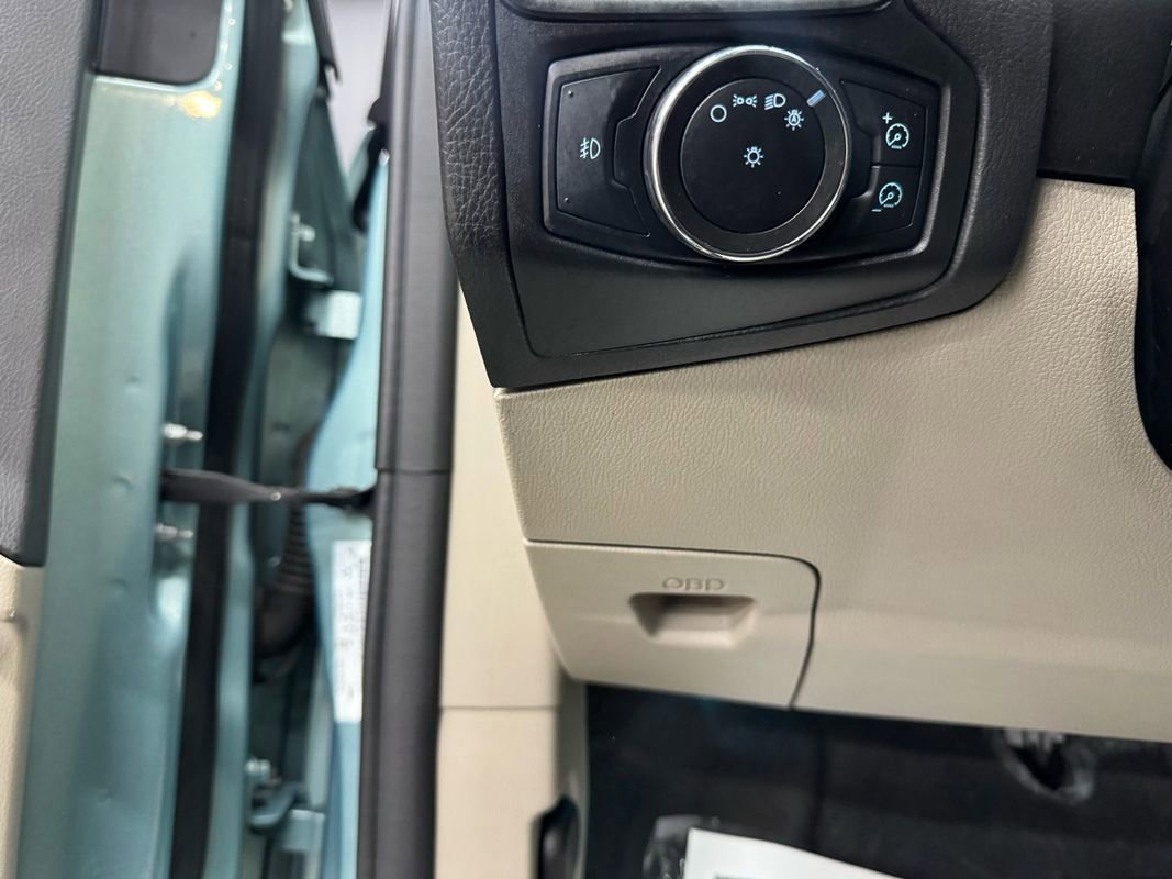 Used 2012 Ford Focus SE image 22