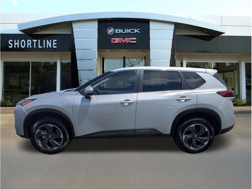 Used 2024 Nissan Rogue SV AWD/4WD image 6