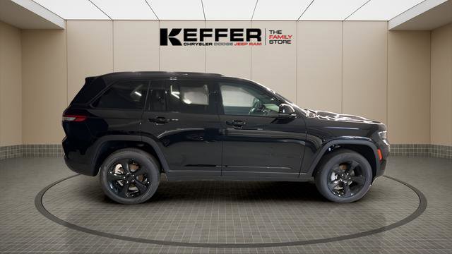 New 2025 Jeep Grand Cherokee Limited w/ Black Appearance Package image 6