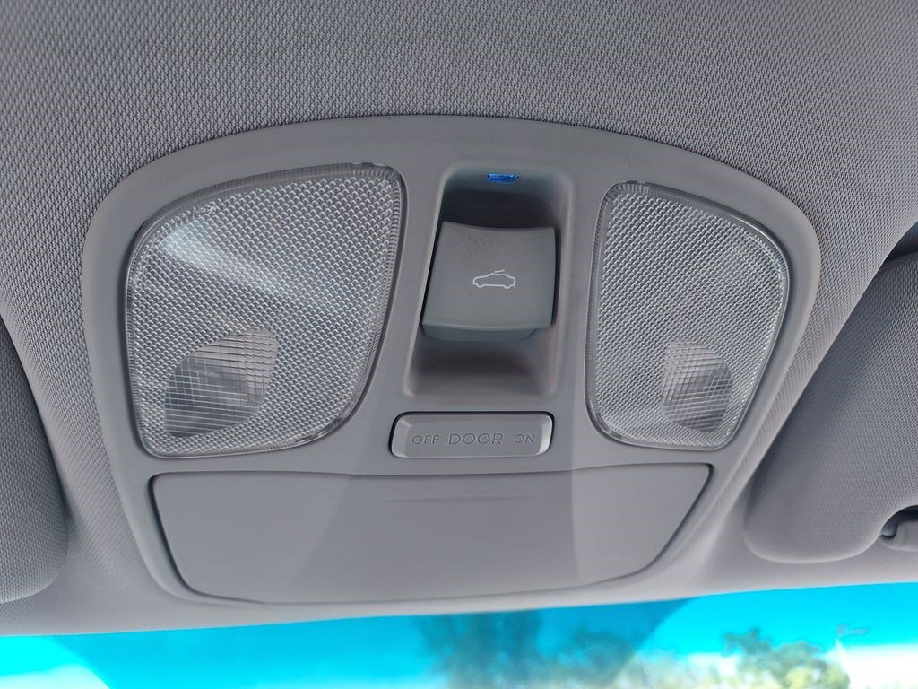 Used 2011 Hyundai Sonata SE w/ Navigation & Sunroof Pkg 4 FWD image 14