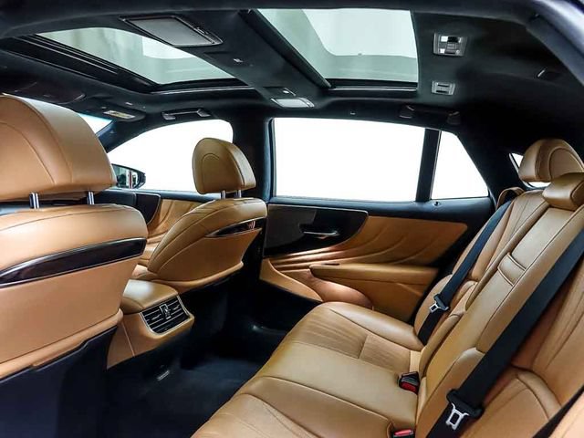 Used 2022 Lexus LS 500 AWD w/ Interior Upgrade Package image 12