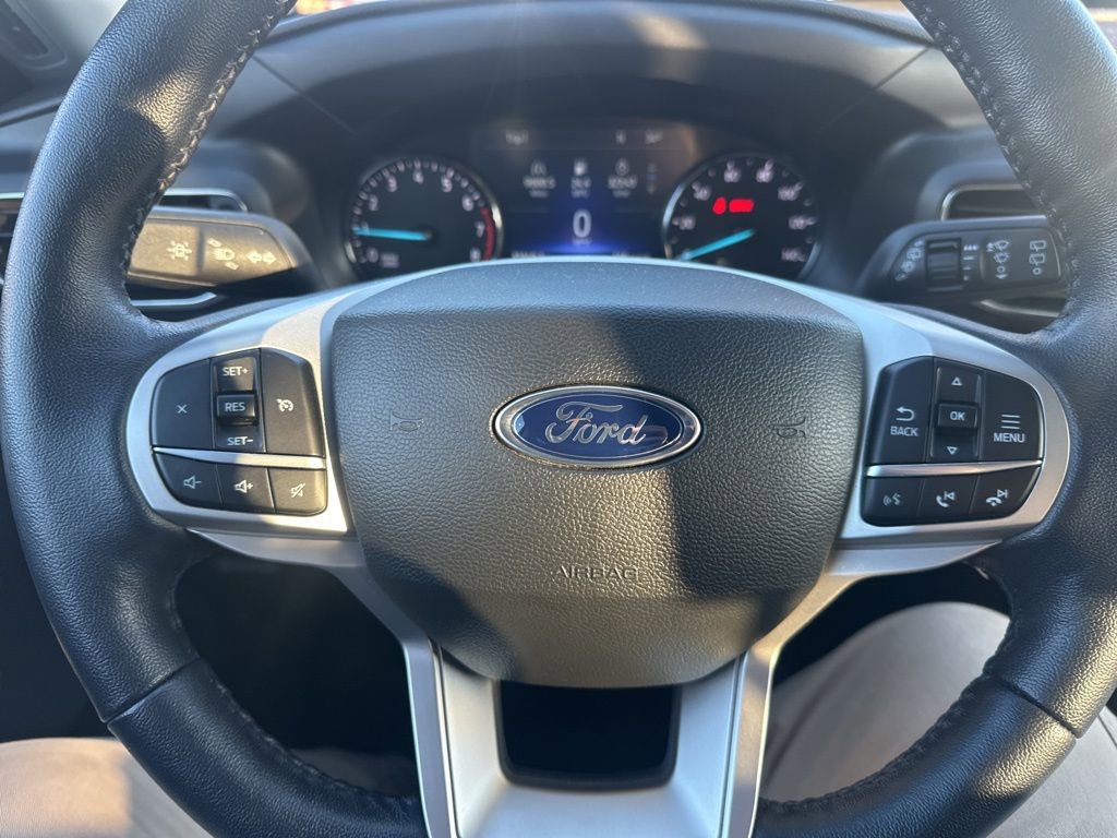 Used 2022 Ford Explorer XLT w/ Equipment Group 202A image 24