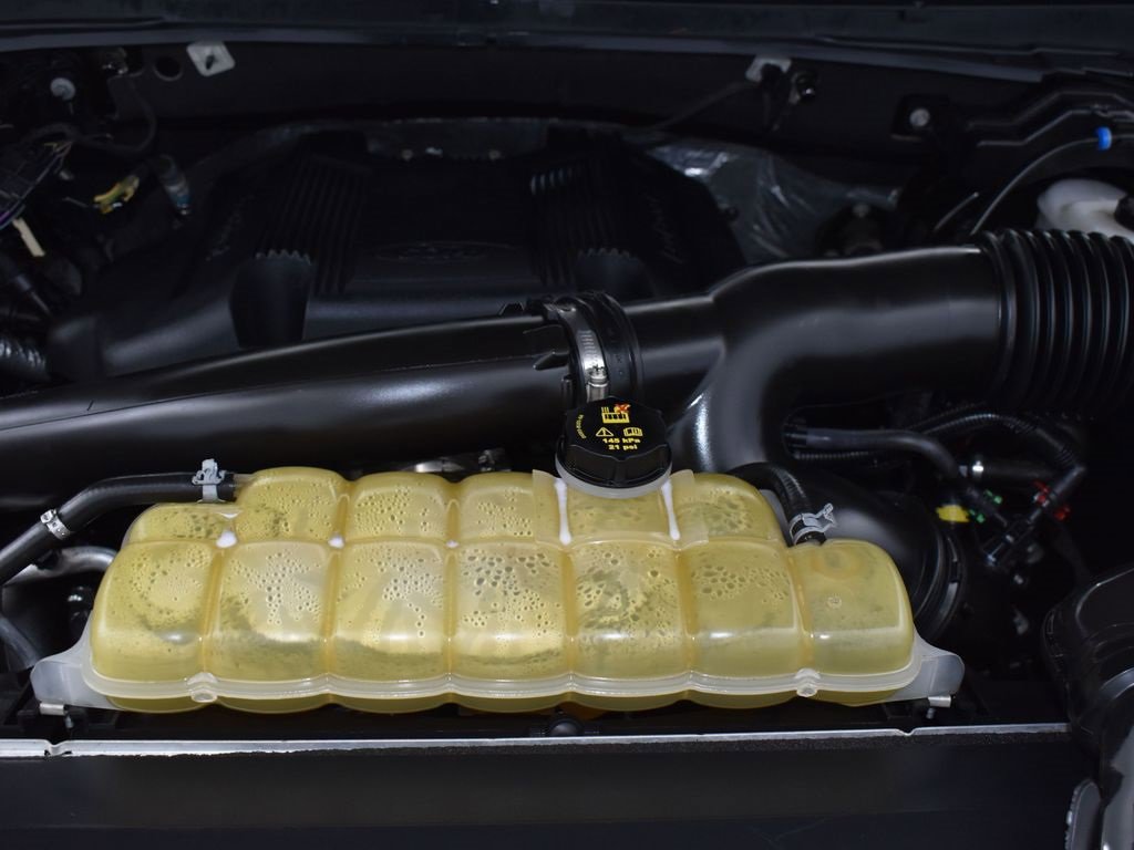 Used 2019 Ford Expedition Platinum image 16