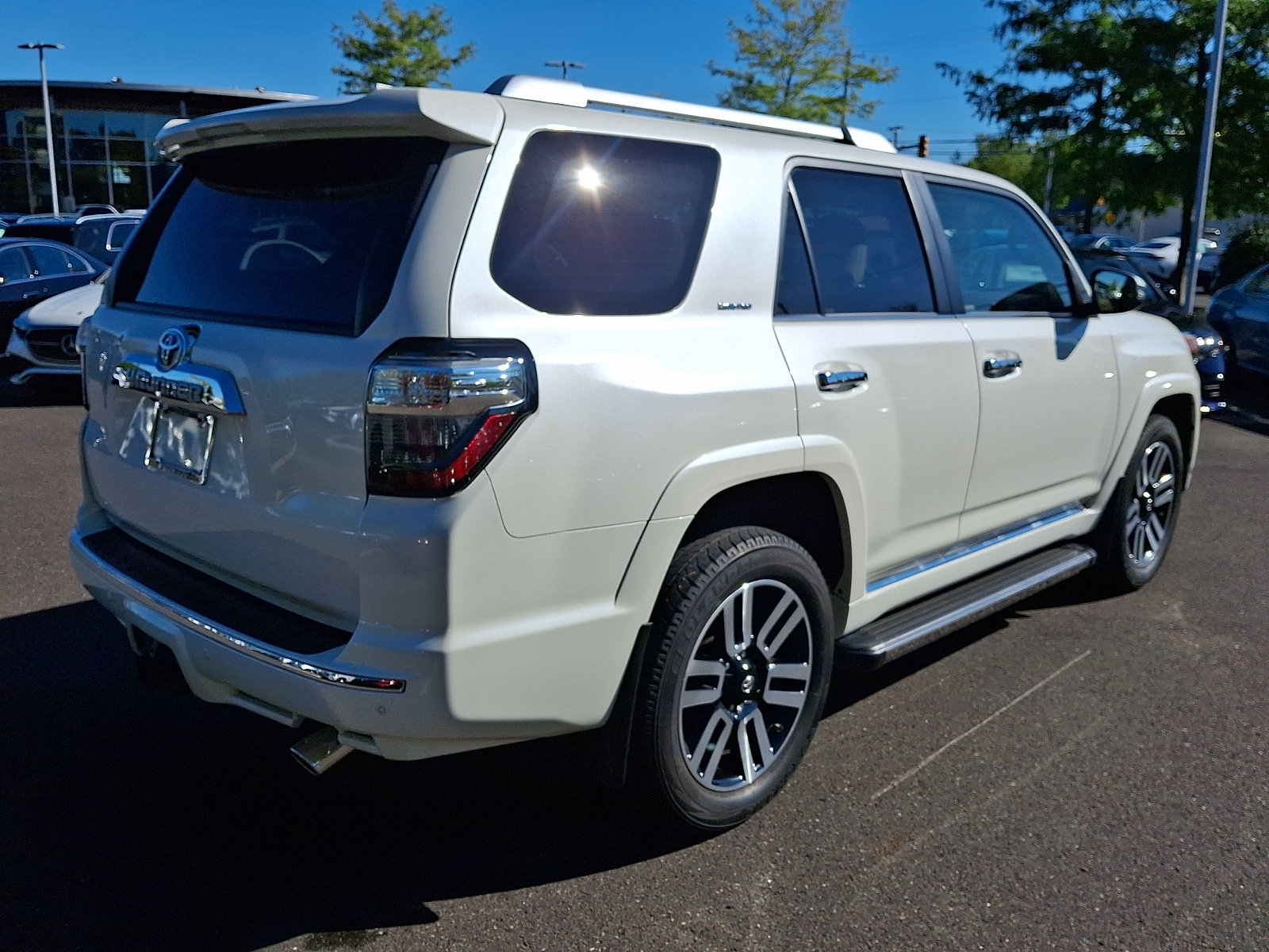 Used 2021 Toyota 4Runner Limited AWD/4WD image 6