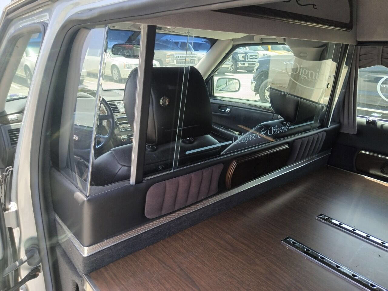 Used 2011 Cadillac DTS Hearse image 19