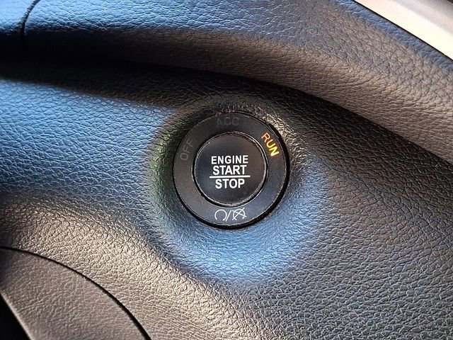 Used 2016 Jeep Cherokee Limited AWD/4WD image 25