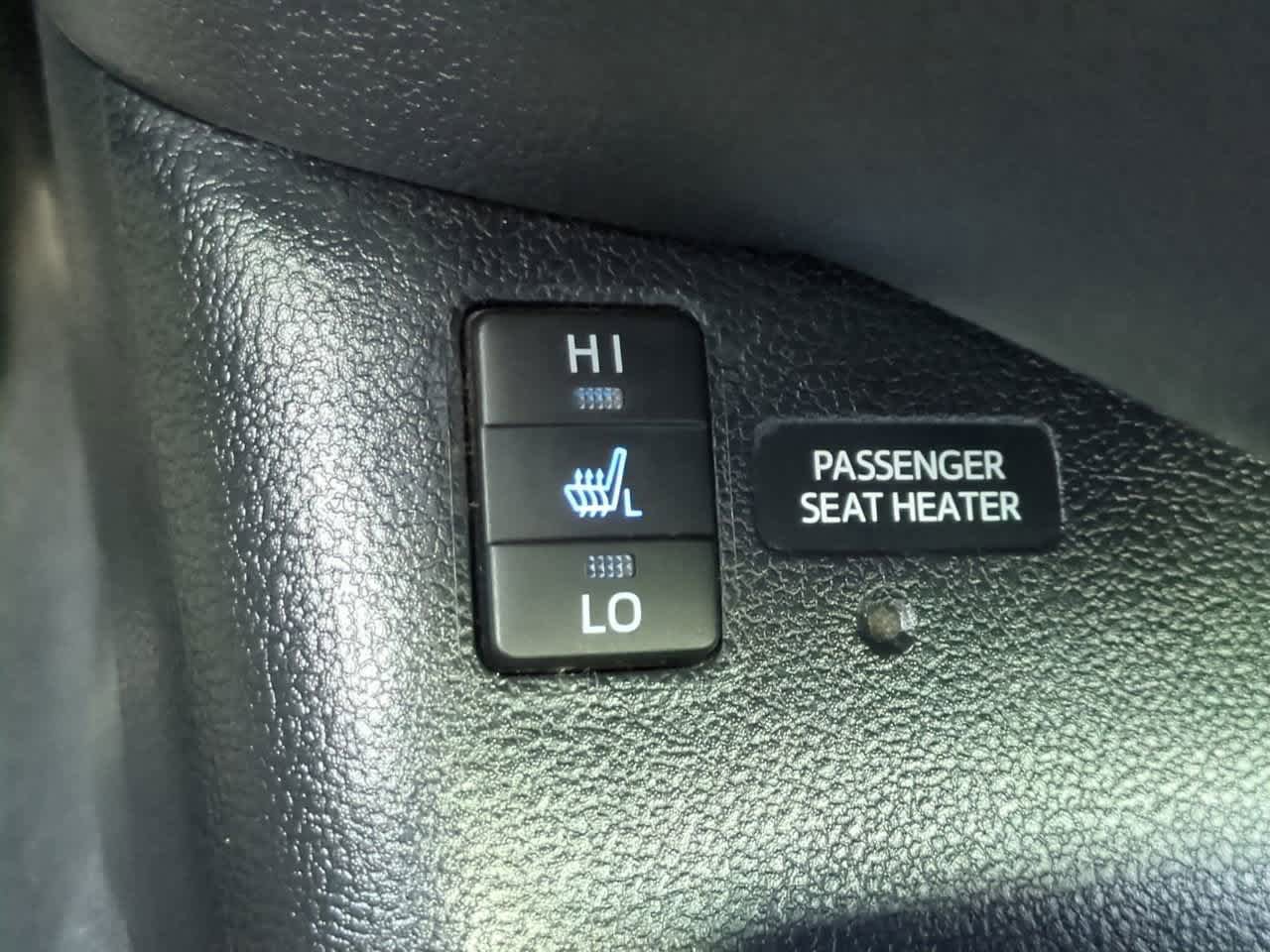 Certified 2018 Toyota Prius Four Touring FWD image 22