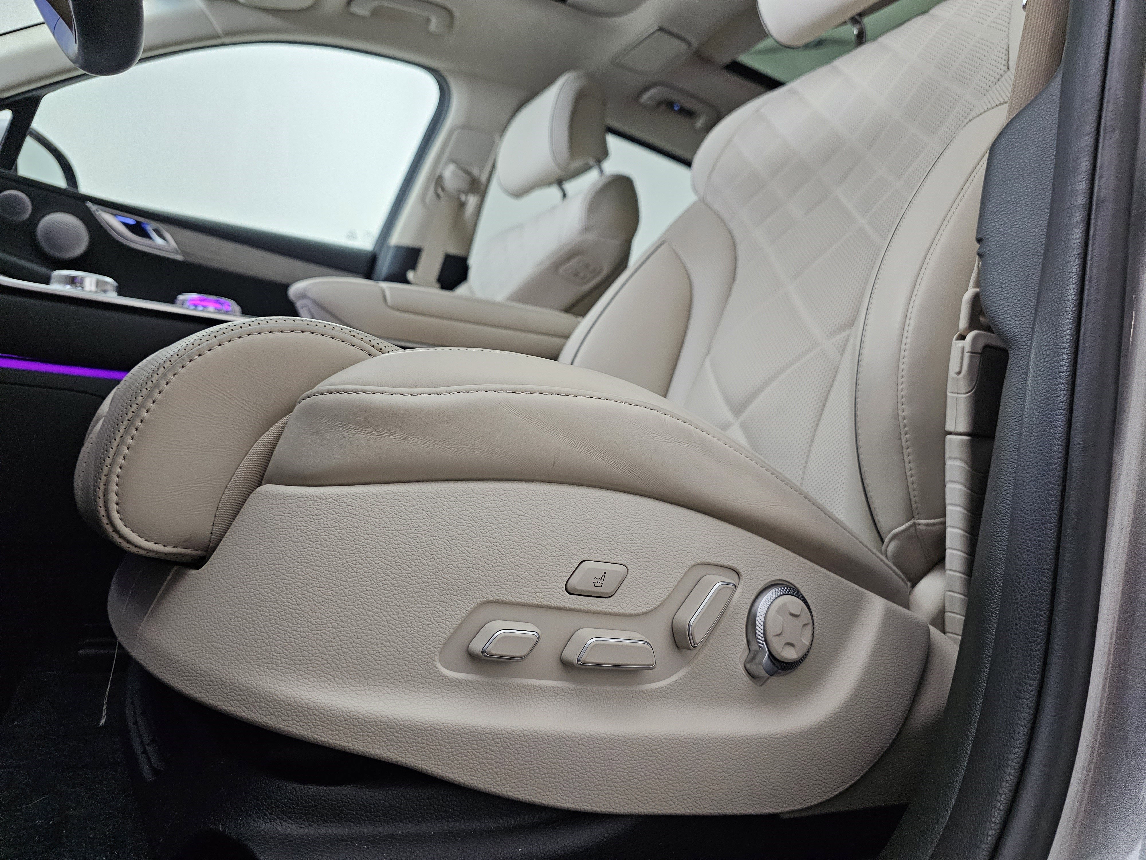 Used 2025 Genesis GV80 3.5T Prestige image 12