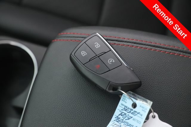 Used 2024 GMC Canyon AT4X AWD/4WD image 3