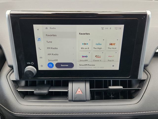 Used 2023 Toyota RAV4 XLE AWD/4WD image 19