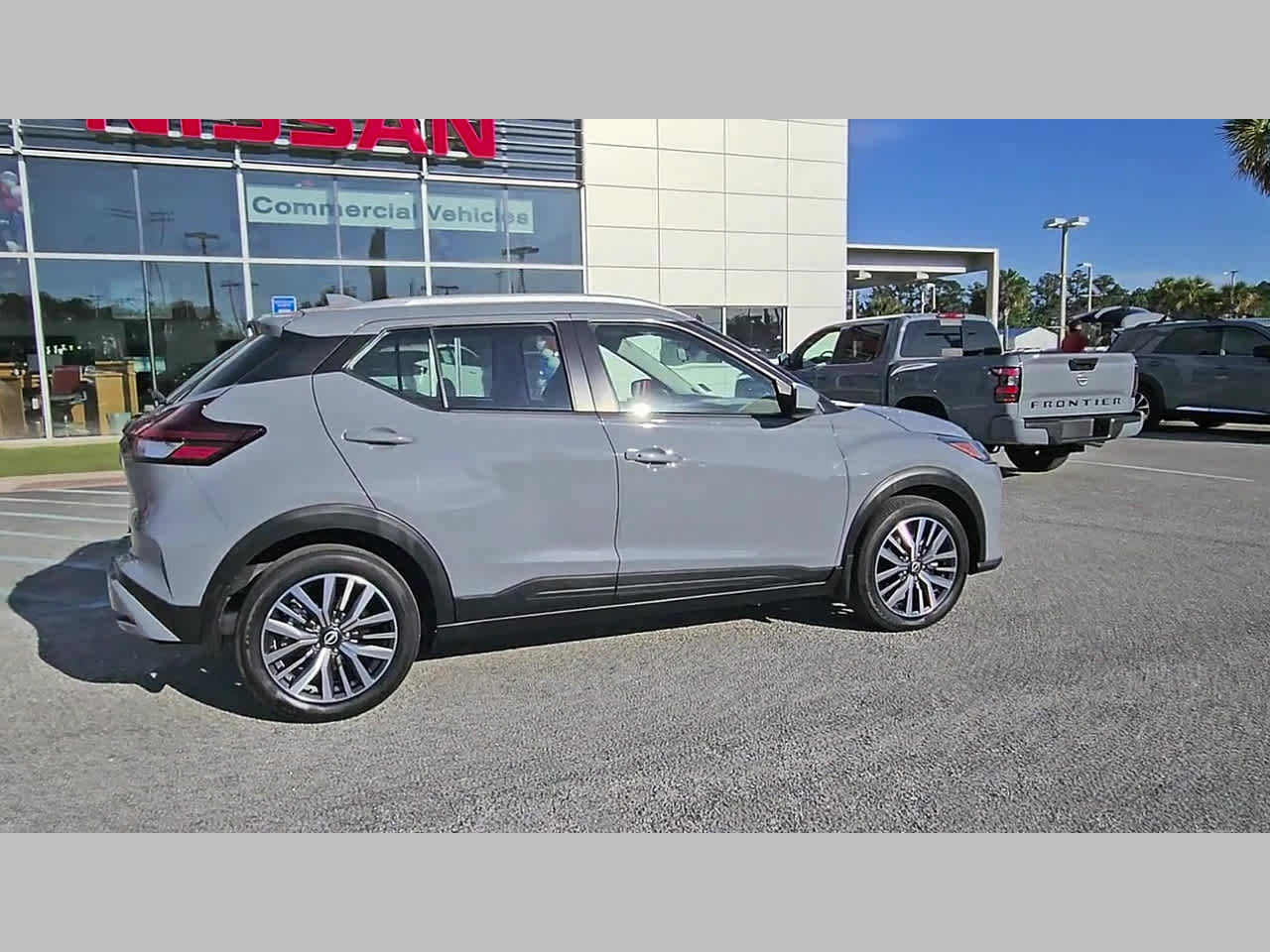 Used 2023 Nissan Kicks SV FWD image 34