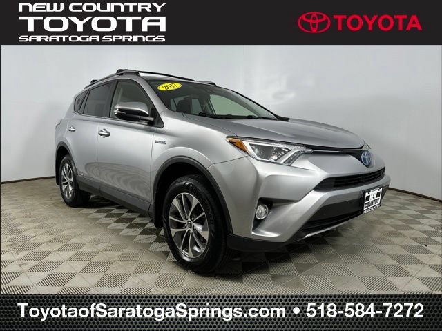 Used 2017 Toyota RAV4 XLE AWD/4WD image 1