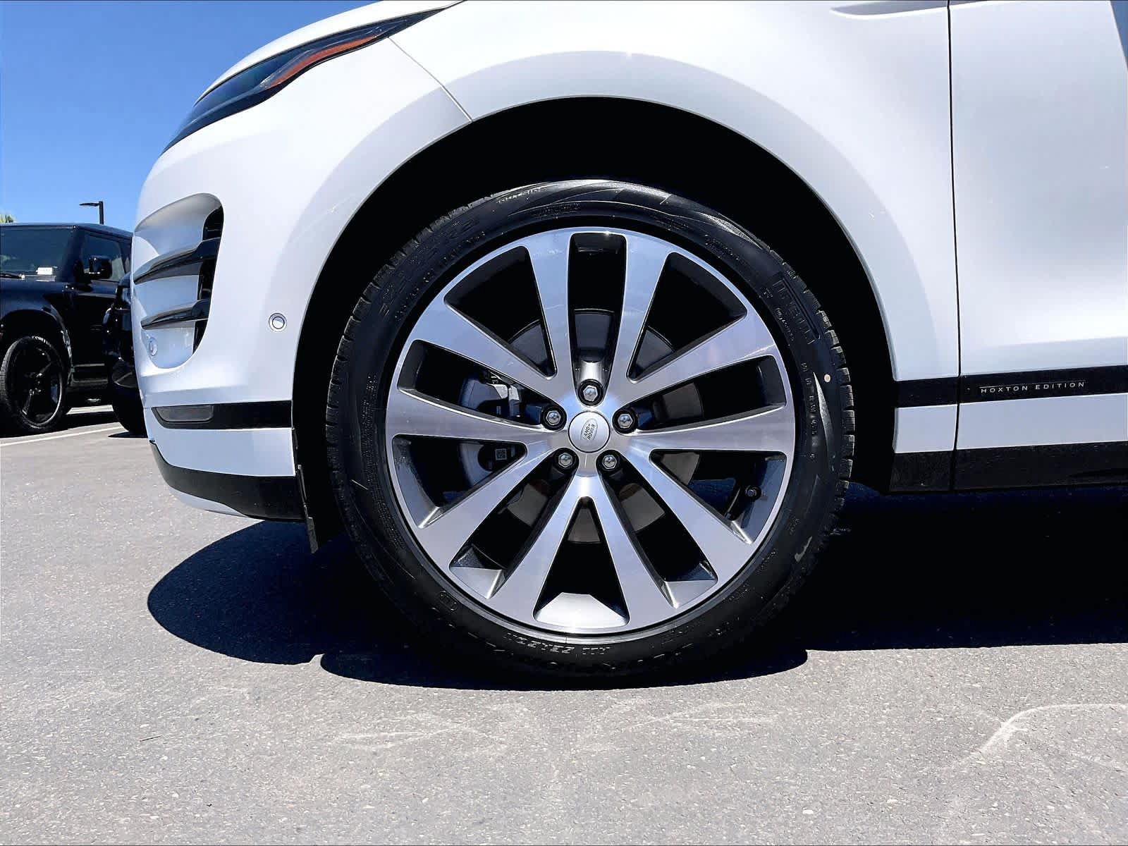 New 2026 Land Rover Range Rover Evoque Hoxton AWD/4WD image 14