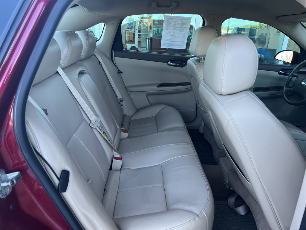 Used 2007 Chevrolet Impala LT FWD image 21