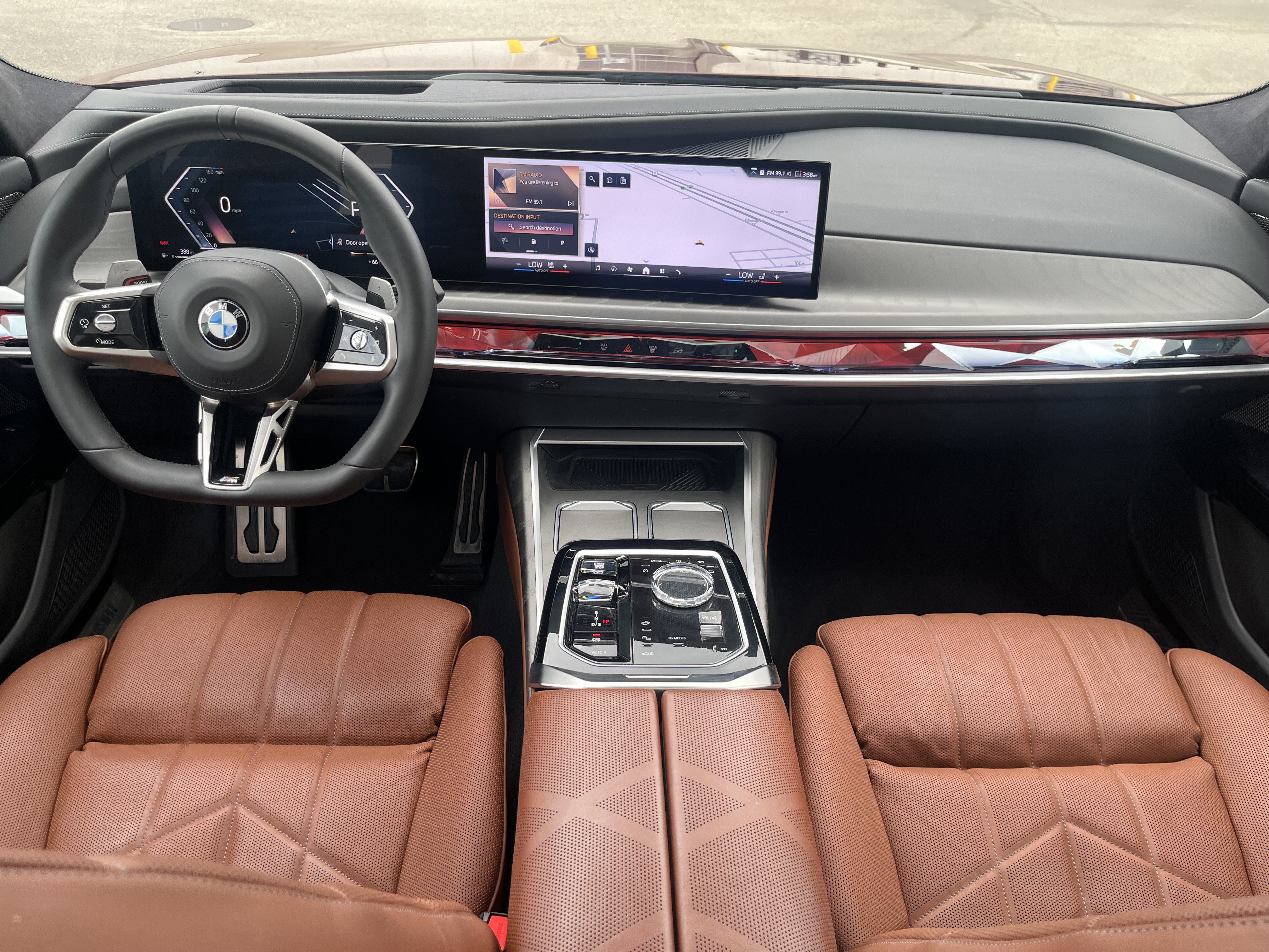 Certified 2023 BMW 760i xDrive AWD/4WD image 10