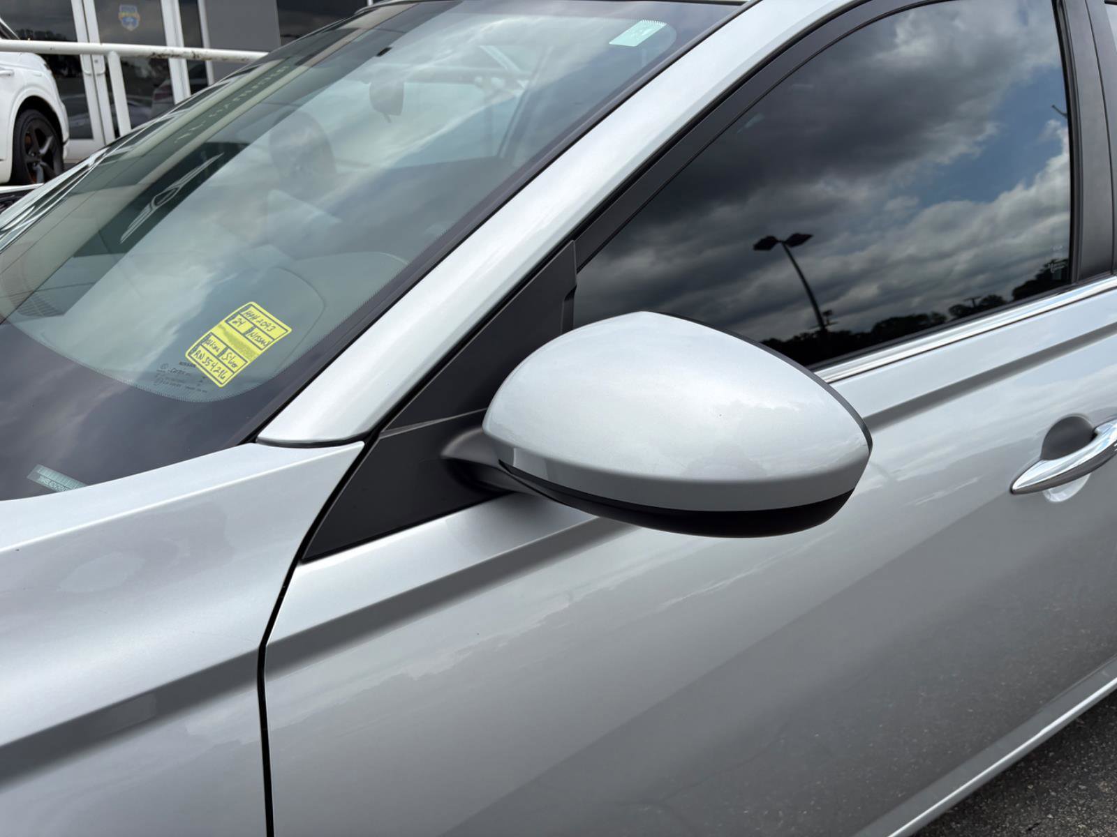 Used 2024 Nissan Altima 2.5 SV w/ SV Premium Package FWD image 12