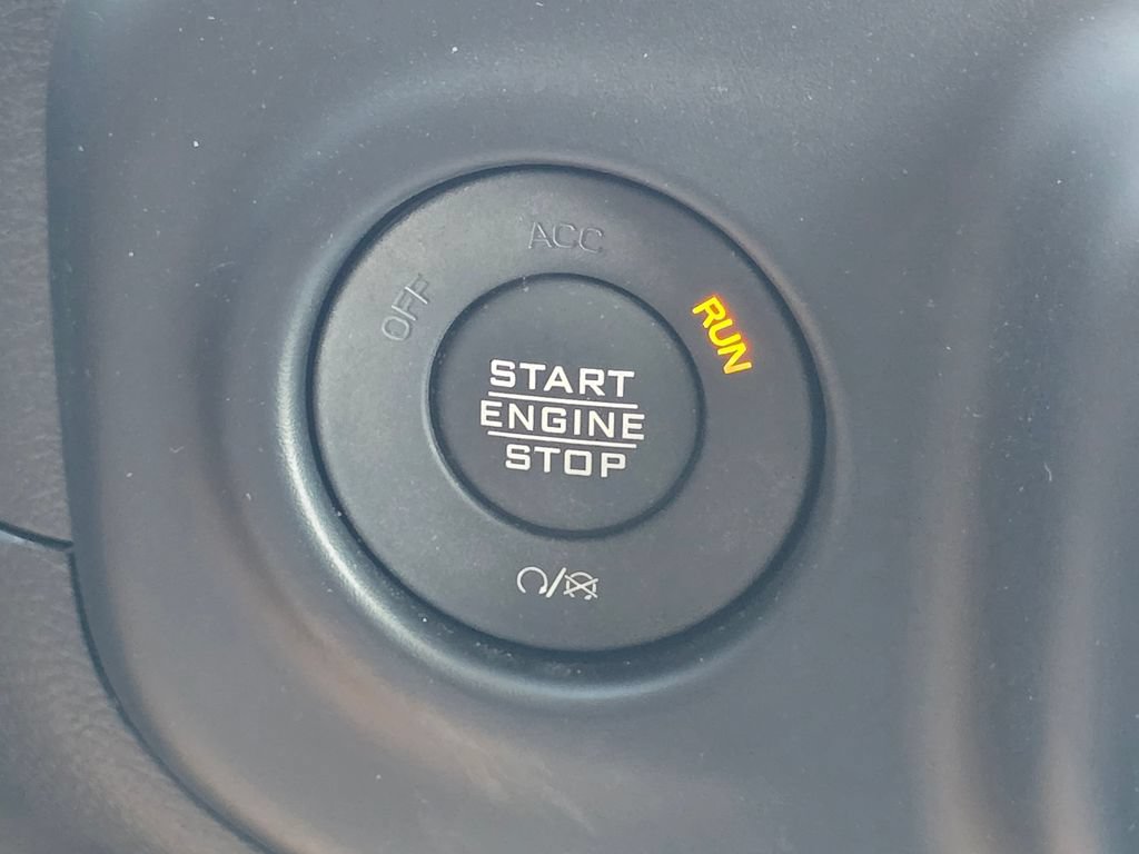 Used 2023 Jeep Gladiator Sport AWD/4WD image 28