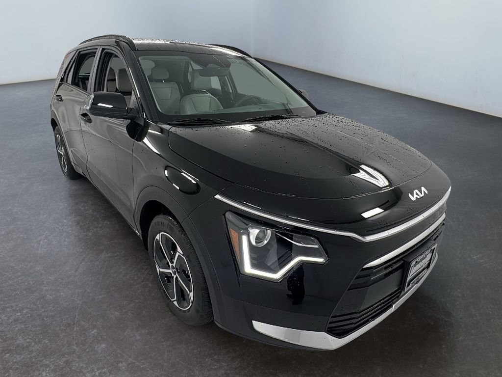 New 2025 Kia Niro EX