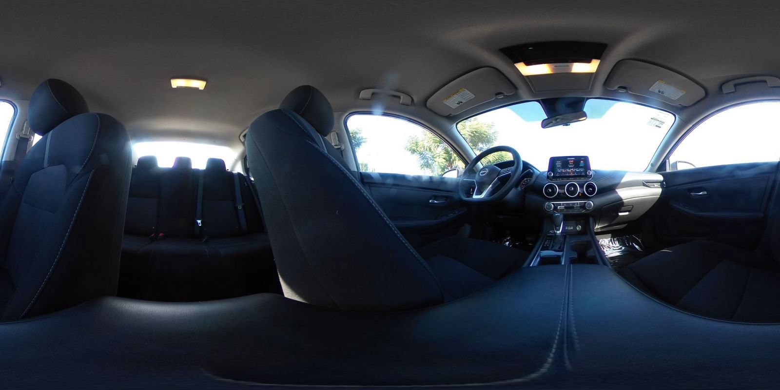 Used 2025 Nissan Sentra SV FWD image 40