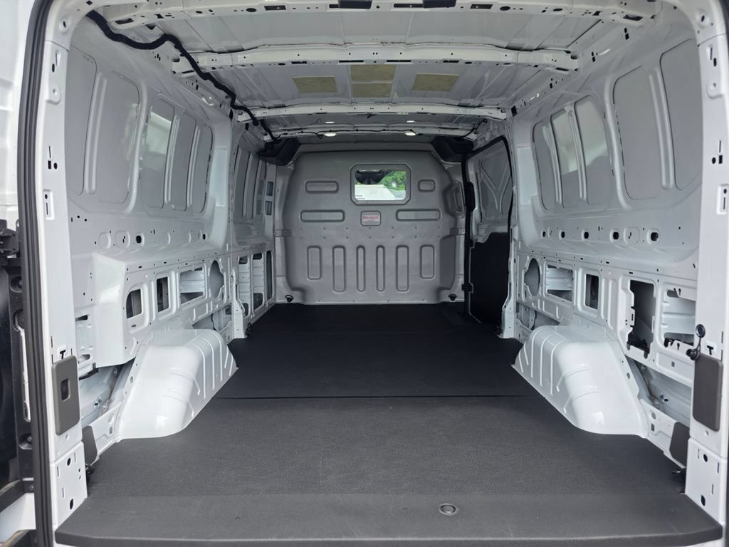 New 2026 Ford Transit 250 Low Roof RWD image 18