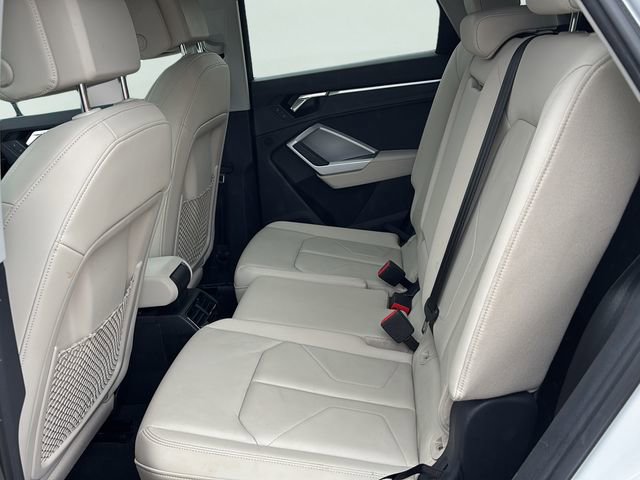 Used 2022 Audi Q3 2.0T Premium Plus w/ Premium Plus Package image 15