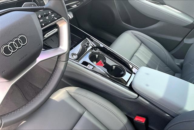 New 2026 Audi Q3 quattro 2.0T AWD/4WD image 14