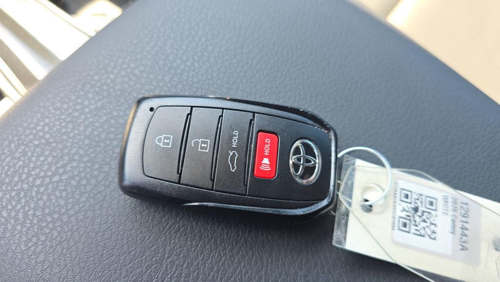 Certified 2025 Toyota Camry SE FWD image 24