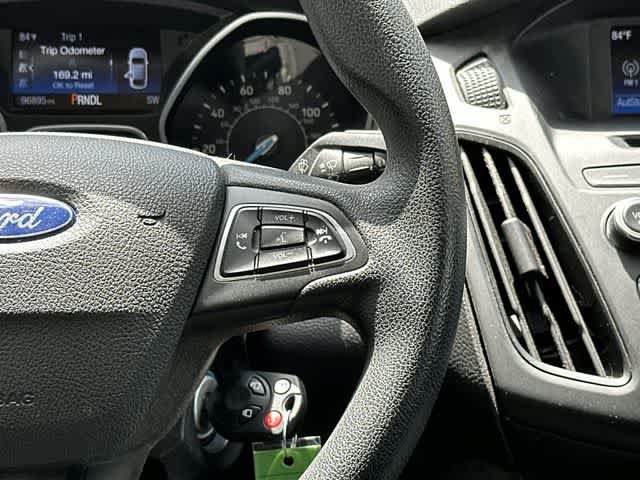 Used 2016 Ford Focus SE FWD image 9