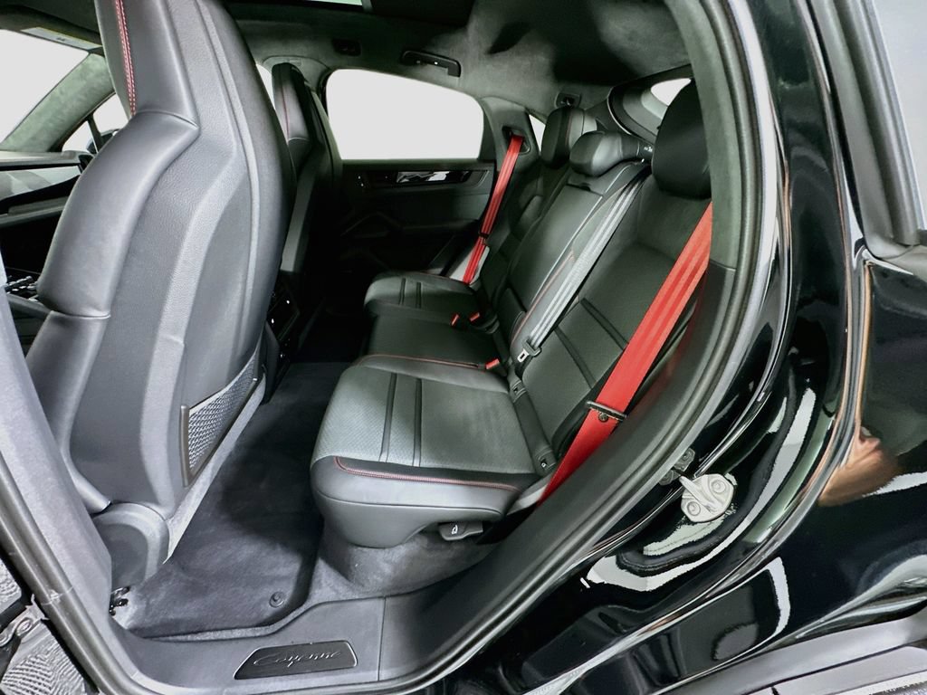New 2026 Porsche Cayenne GTS AWD/4WD image 23