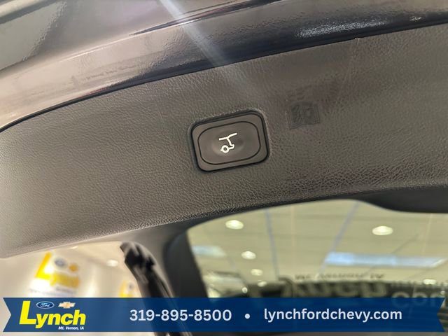 Used 2023 Ford Edge SEL w/ Sport Appearance Package image 18