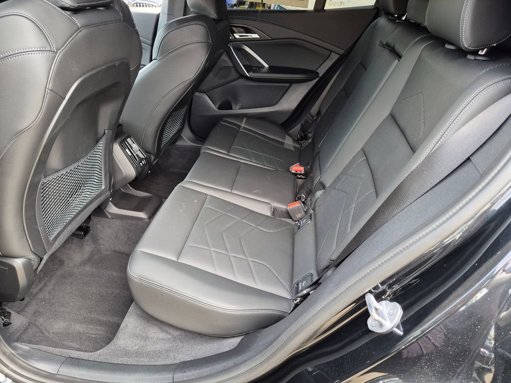 Used 2024 BMW X2 M35i AWD/4WD image 33