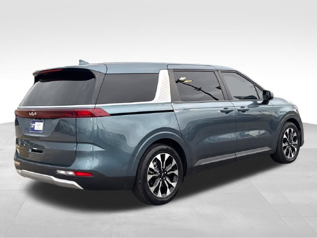 Used 2024 Kia Carnival EX FWD image 7
