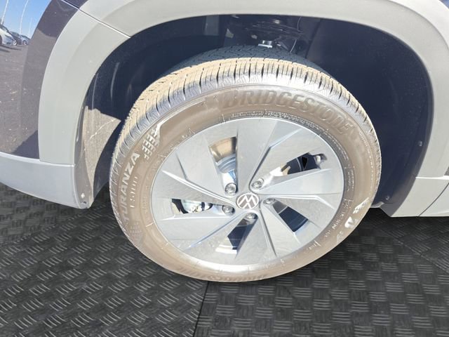 New 2025 Volkswagen Taos S FWD image 12