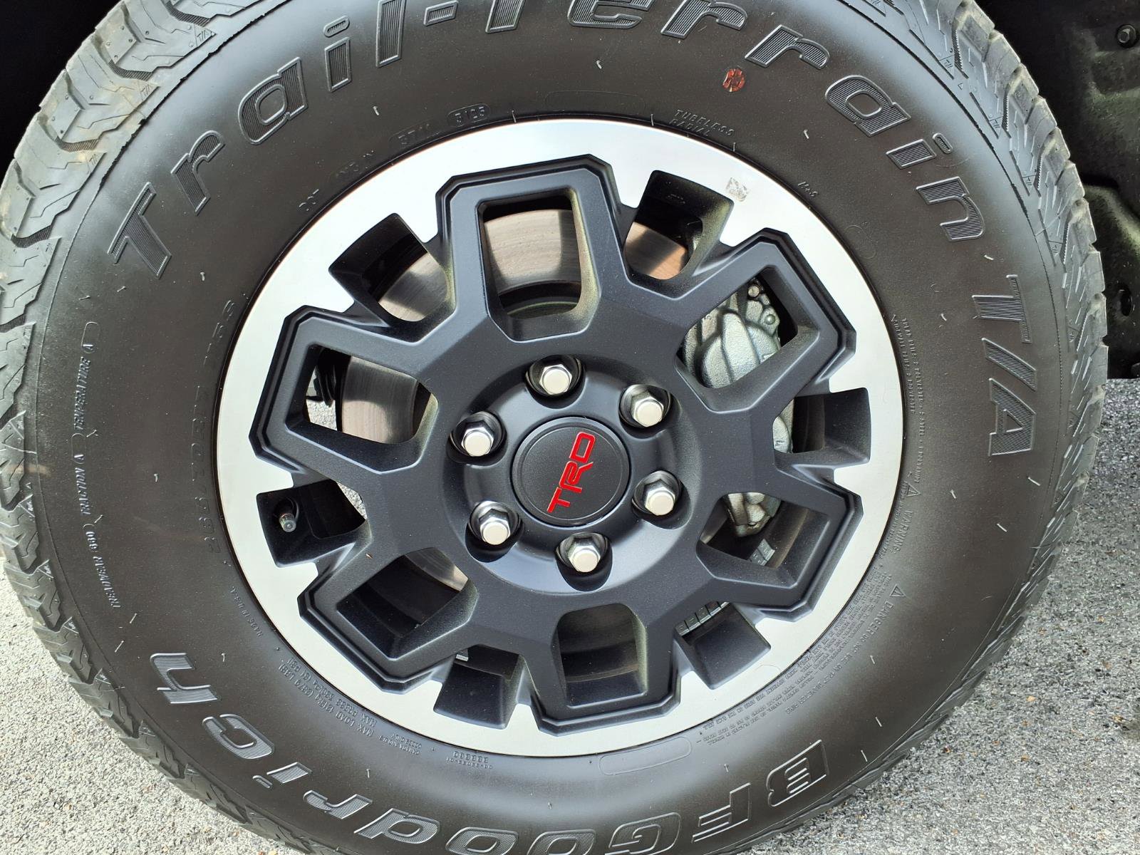 Used 2025 Toyota Tacoma TRD Off-Road image 20