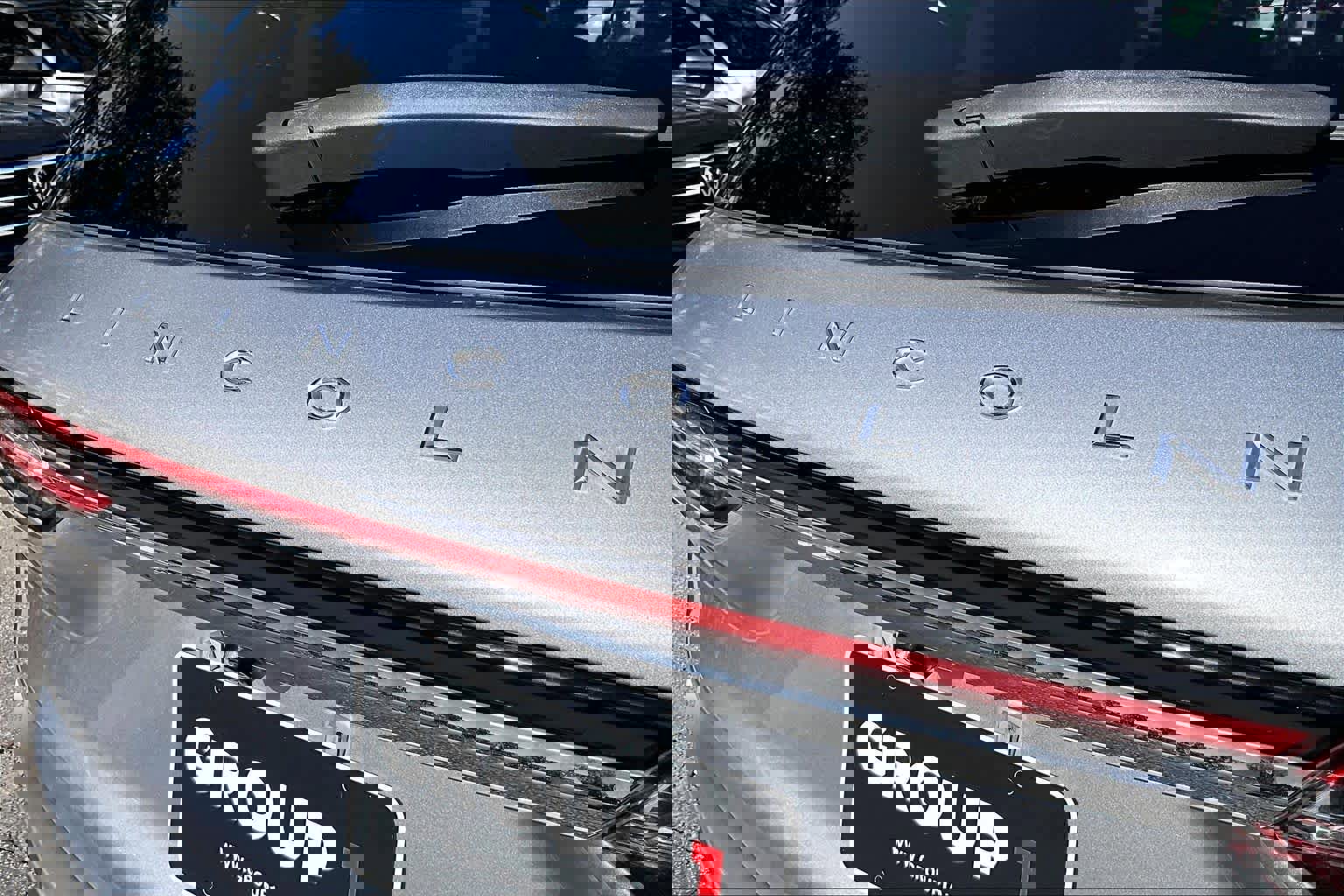 Used 2021 Lincoln Corsair FWD w/ Equipment Group 101A image 10